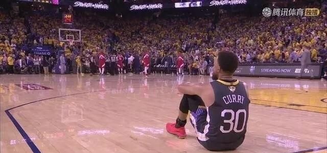 NBA篮球比赛中有什么令人感动的瞬间、请叙述一下情景_nba最感人的五张照片 - 体育赛事直播