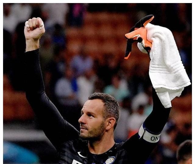 为何C罗不佩戴特殊的意甲徽章 - 体育赛事直播