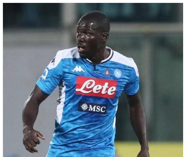 为何C罗不佩戴特殊的意甲徽章 - 体育赛事直播