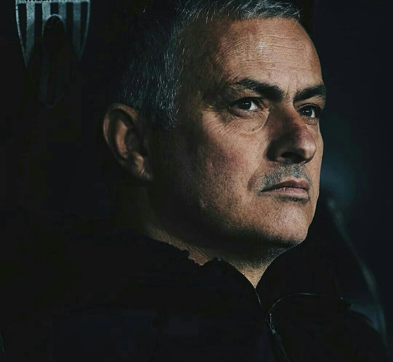 都说穆里尼奥的战术过时了,但是英超狼队主教练就是穆里尼奥的大弟子,但狼队很强啊 - 体育赛事直播