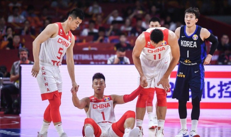 真相大白!西热还原世界杯发球失误,不能全怪周琦,他与赵睿各打五十大板,你怎么看 - 体育赛事直播