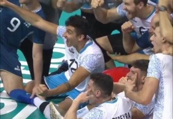 韩国受辱上诉了,中国男排2:3输球又受辱,这次还沉默吗?您如何看待这件事 - 体育赛事直播