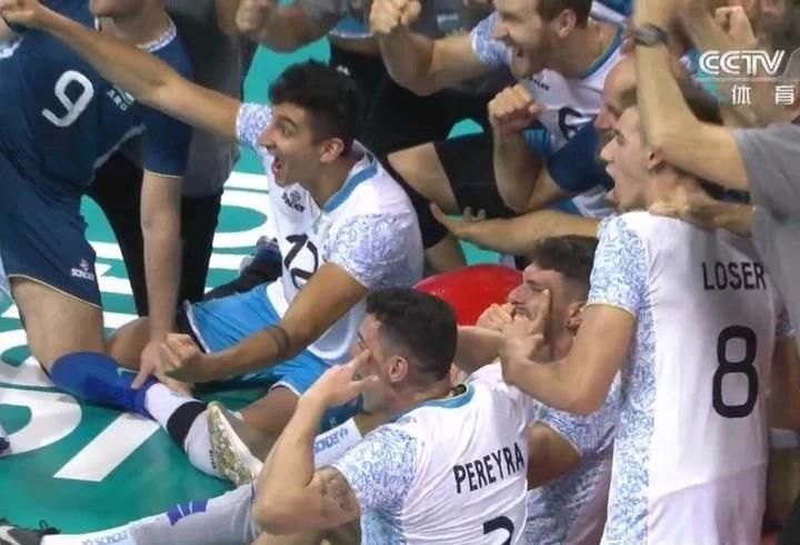 韩国受辱上诉了,中国男排2:3输球又受辱,这次还沉默吗?您如何看待这件事 - 体育赛事直播