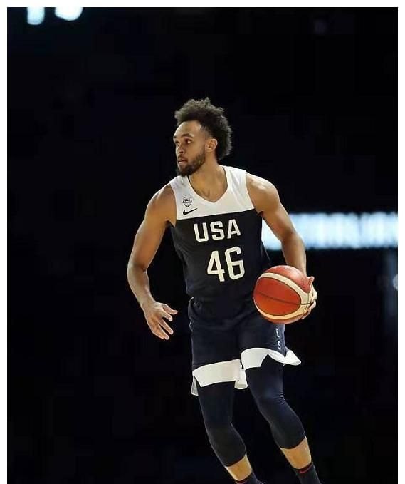 刺激!美国男篮蓝队97:78大胜白队,如何评价美国队内热身赛呢 - 体育赛事直播