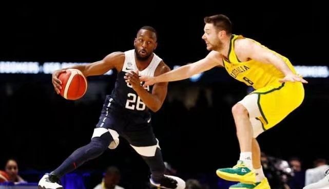 刺激!美国男篮蓝队97:78大胜白队,如何评价美国队内热身赛呢 - 体育赛事直播