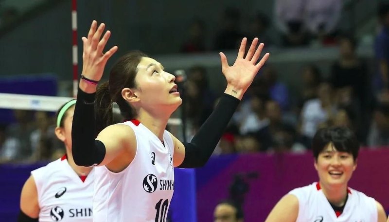 足总杯赛前发布会,孔蒂拒收穆帅签名球衣,这俩人有何恩怨如此不共戴天 足总杯赛前发布会,孔蒂拒收穆帅签名球衣,这俩人有何恩怨如此不共戴天 - 体育赛事直播