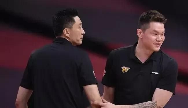 身披32号!广东队大外援终于来了,杜锋怎么用他 身披32号!广东队大外援终于来了,杜锋怎么用他 - 体育赛事直播